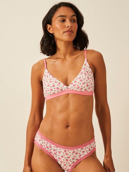 EmilyEnglishRaspberryCrossoverBra_OriginalKnicker_007_600x600.jpg