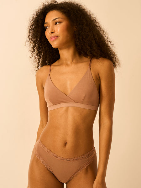 LatteCrossoverBra_Brazilian_009_600x600.jpg
