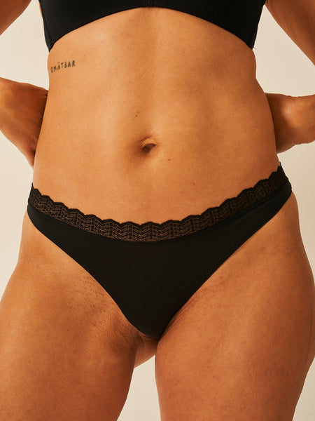 ZigZagLaceTriangleBraBlack_ZigZagLaceKnickerBlack_057_600x600.jpg